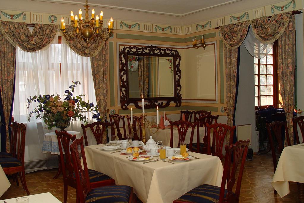 Ostoya Inn & Granary Ясьонка Екстер'єр фото