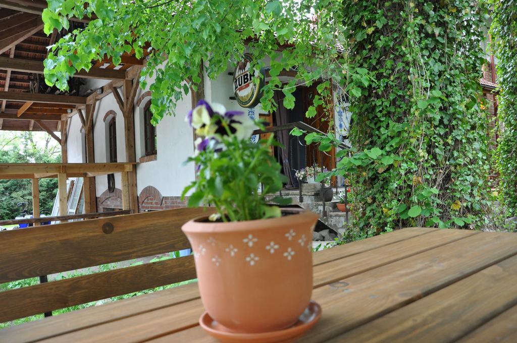 Ostoya Inn & Granary Ясьонка Екстер'єр фото